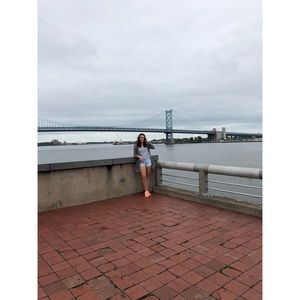 Meet your Posher, Laura